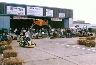 Red Bull Slovakia - Lietaj�ce motok�ry 1996