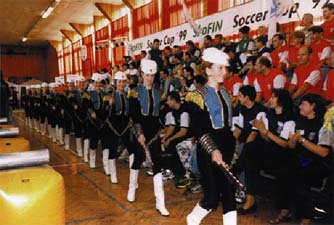 �koFIN - Na pln� plyn 1999